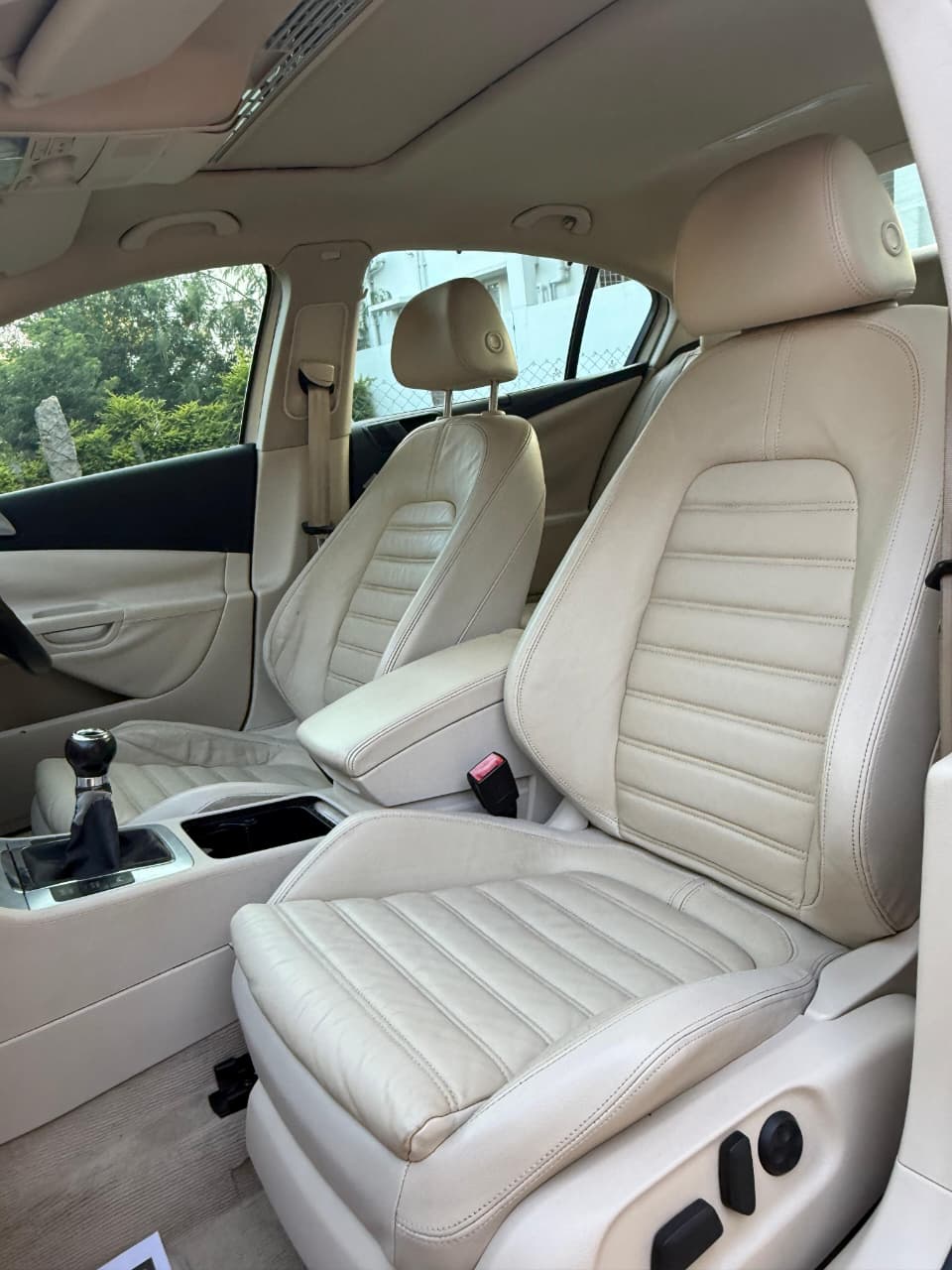 Volkswagen Passat front view for premium chauffeur service